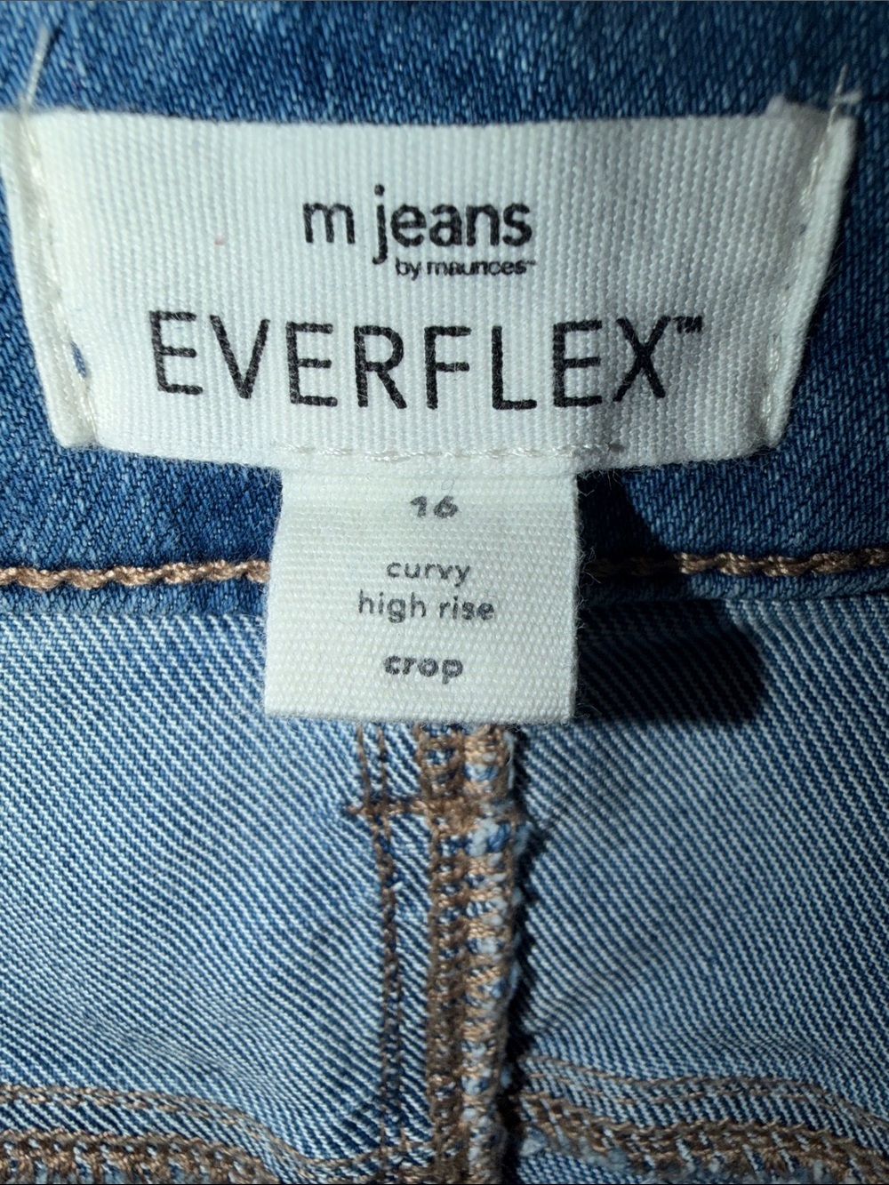 Maurices Everflex Curvy High-Rise Crop Jeans - Picture 3 of 4